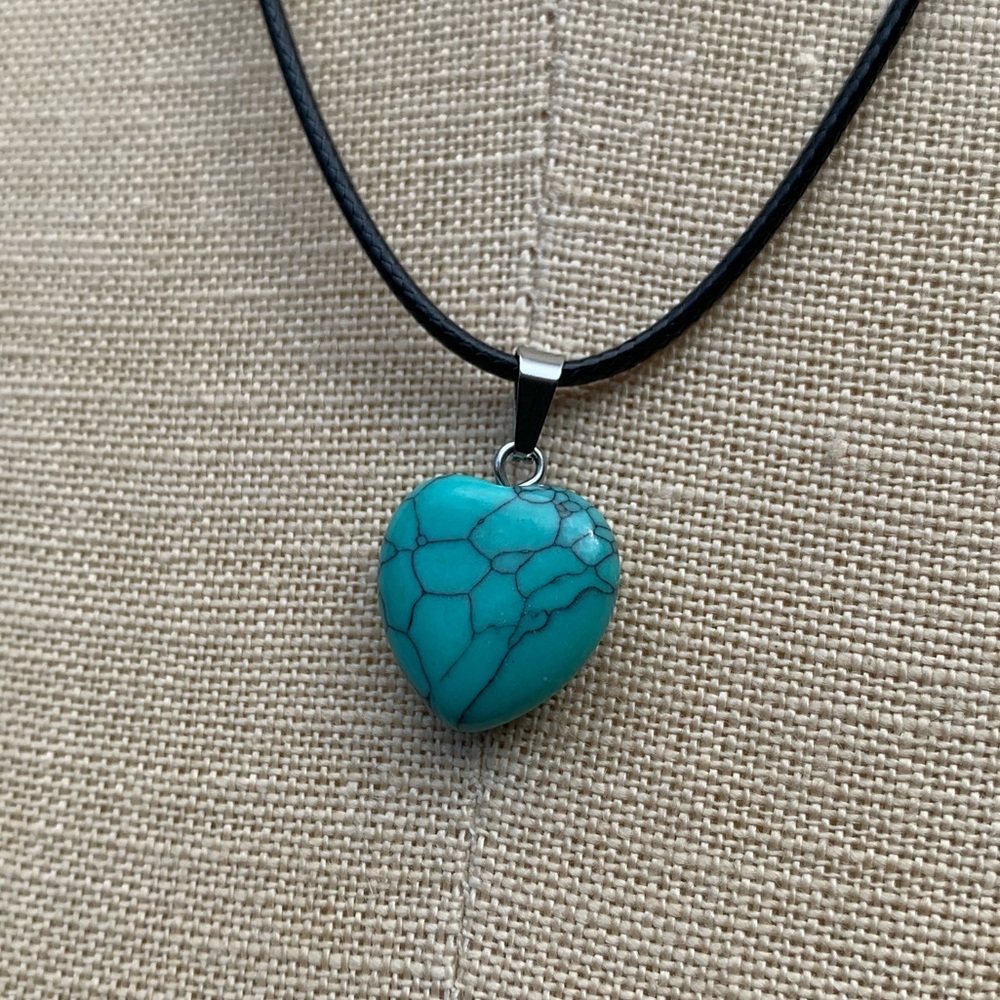Handmade Genuine Stone Heart Amulet Necklace - Picture 2 of 12